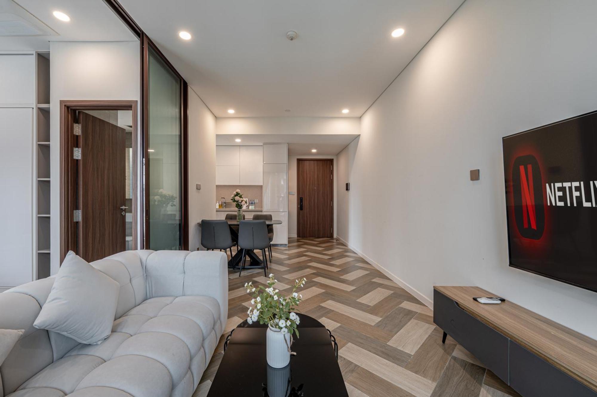 Apartment Saigon The Metropole - Residences Complex - By Svillage 