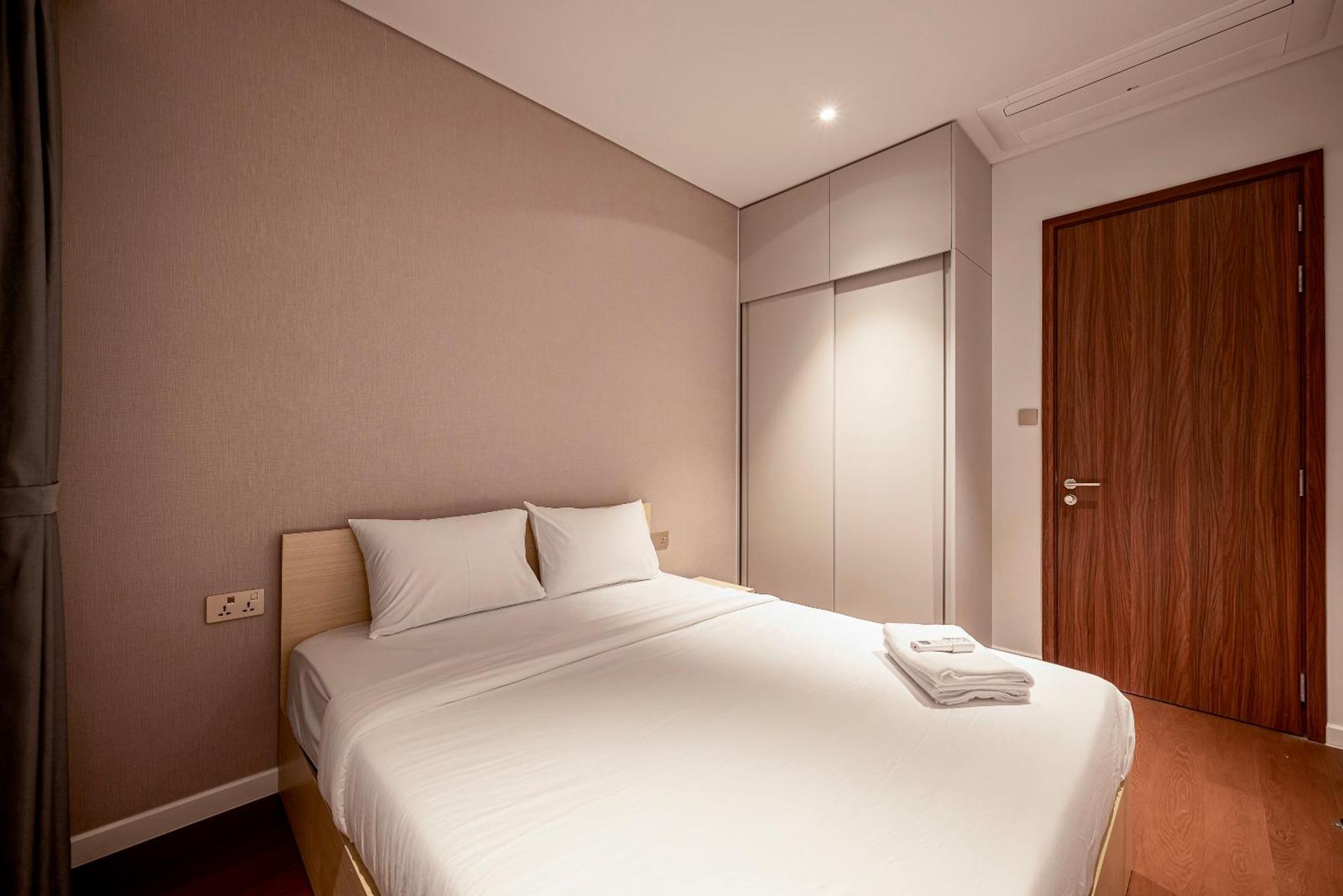 Apartment Saigon The Metropole - Residences Complex - By Svillage 