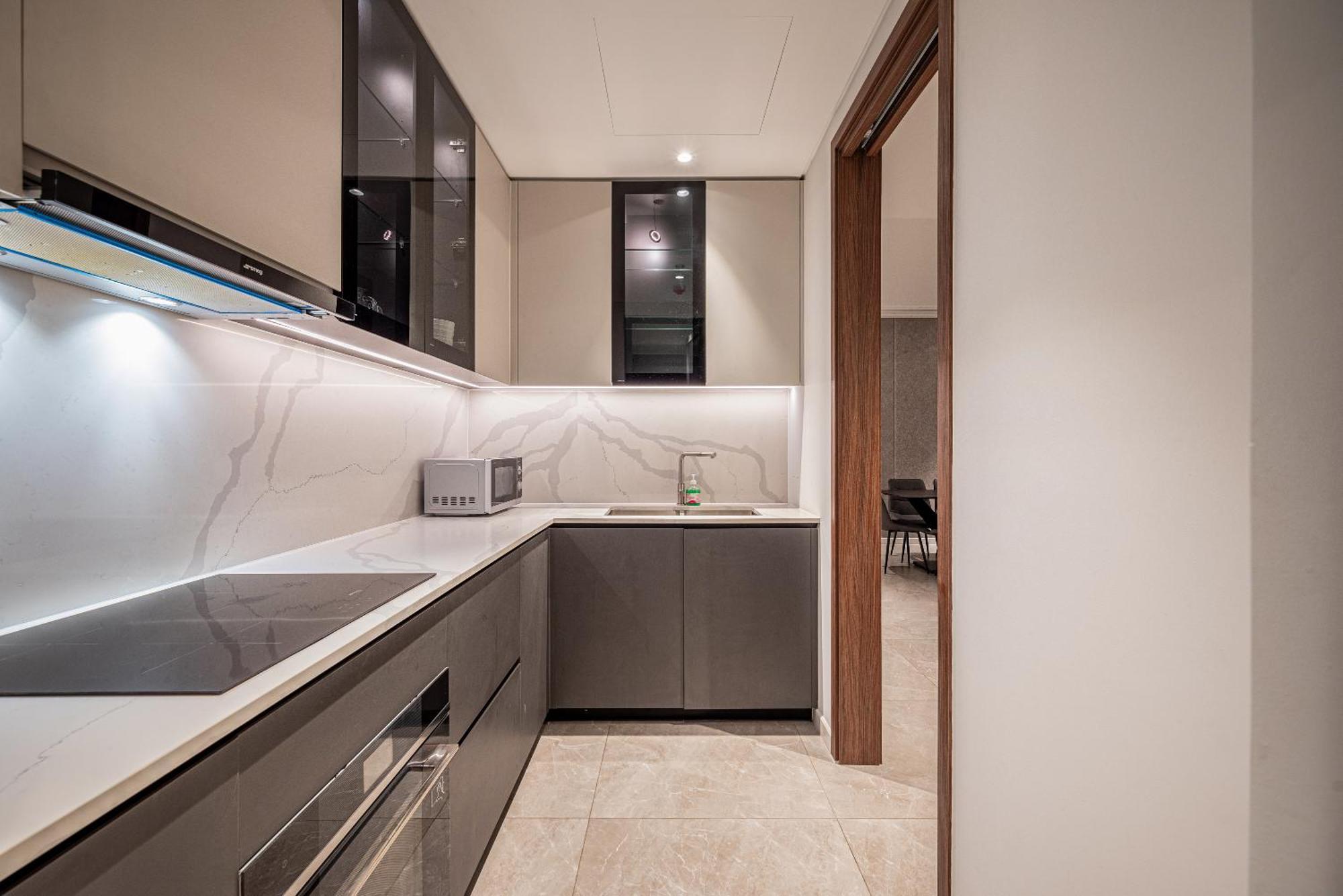 Apartment Saigon The Metropole - Residences Complex - By Svillage 